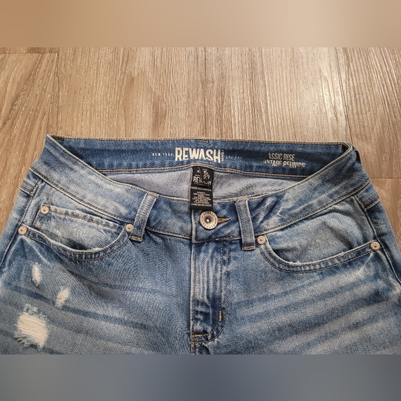 Denim boyfriend Jeans ( Bundle and save on shipping) - Picture 3 of 4